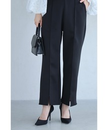フロントラインの裾スリットパンツ