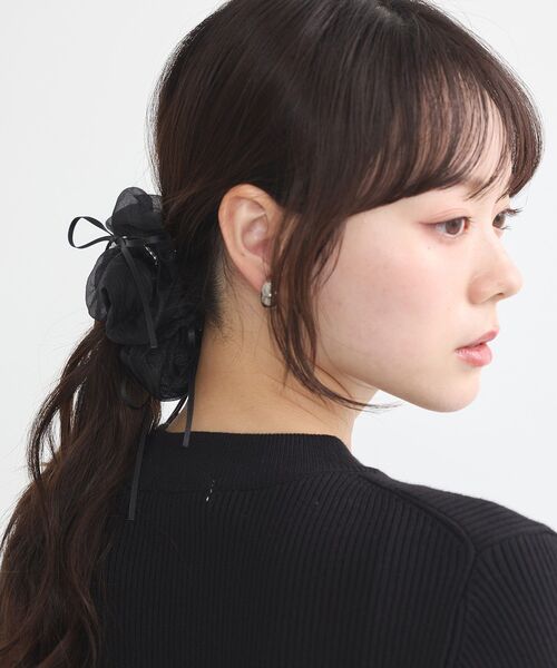 earth music&ecology(アースミュージックアンドエコロジー)の「パール×リボンシュシュ(シュシュ・レディース・ライトピンク/ブラック/アイボリー・FREE)」の6枚目の写真