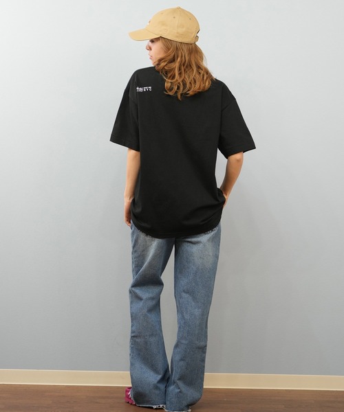 Manhattan Portage(マンハッタンポーテージ)の「【ユニセックス】Manhattan Portage/マンハッタンポーテージ ポケット付Tシャツ/オーバーサイズ MP-M611(Tシャツ/カットソー・メンズ・ホワイト/ブラック・M/L/XL)」の16枚目の写真