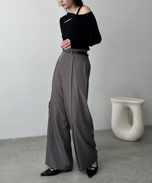 CAPRICIEUX LE'MAGE（カプリシューレマージュ）の「ベルトSETセンタータックパンツ（その他パンツ・レディース・ベージュ/グレー/ブラック・36/38/PS）」の4枚目の写真