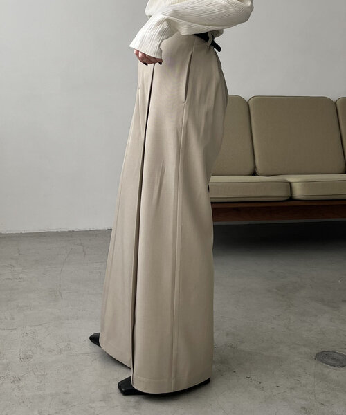 CAPRICIEUX LE'MAGE（カプリシューレマージュ）の「ベルトSETセンタータックパンツ（その他パンツ・レディース・ベージュ/グレー/ブラック・36/38/PS）」の21枚目の写真