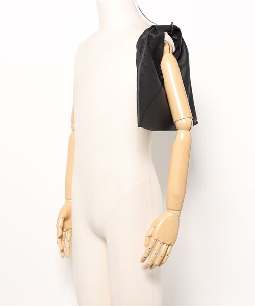 MM6 Maison Margiela(エムエムシックス メゾン マルジェラ)の「MM6 MINI JAPANESE(ハンドバッグ・レディース・ブラック・FREE)」の5枚目の写真