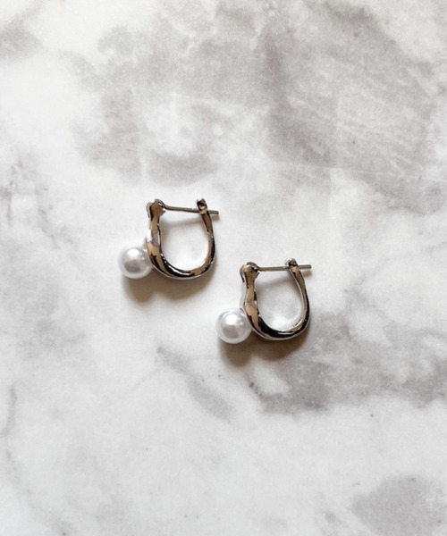 シルバー パール フープピアス シルバー フープピアス パールチャーム（ピアス） | COCOSHNIK