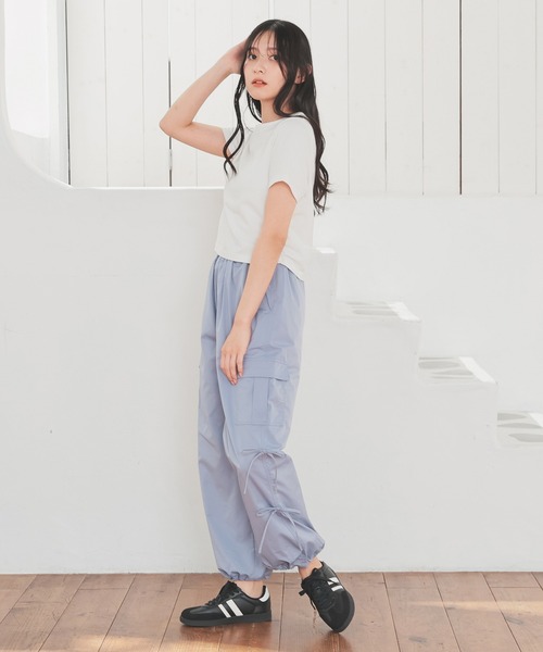 Honeys（ハニーズ）の「リボン付カーゴパンツ（カーゴパンツ・レディース・アイボリー/ブラック/グレイッシュブルー/ピンク・L/LL/M/S/SS）」の22枚目の写真