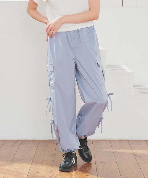 Honeys（ハニーズ）の「リボン付カーゴパンツ（カーゴパンツ・レディース・アイボリー/ブラック/グレイッシュブルー/ピンク・L/LL/M/S/SS）」の5枚目の写真