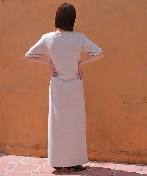 AKTE（アクテ）の「Iラインハーフスリーブカットソーワンピース（ワンピース・レディース・ライトグリーン/ブラック/グレー・TALL/FREE）」の14枚目の写真