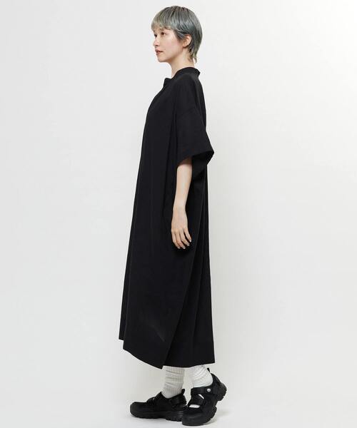 SOFFITTO(ソフィット)の「【nota della mano sinistra(ノータ デラ マノ シニストラ)】5分袖前開きシャツワンピ-ス(ワンピース・レディース・オフホワイト/ブラック/ストライプ・FREE)」の14枚目の写真