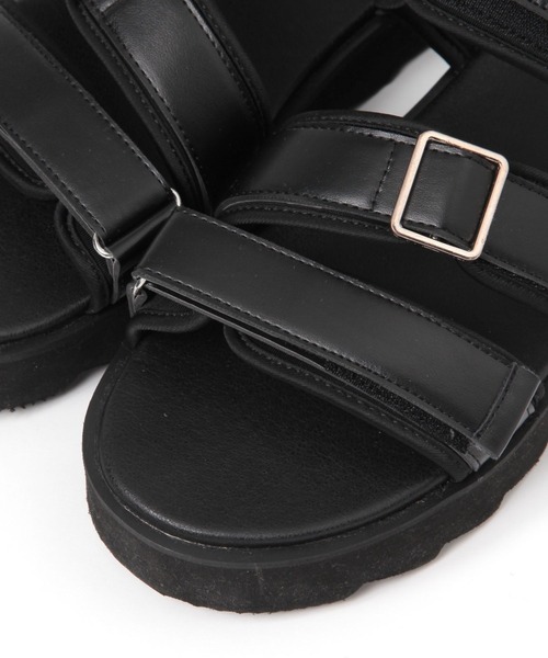 LAKOLE(ラコレ)の「シャークソールWベルトスライドサンダル / 291935(サンダル・メンズ・ブラック・MEDIUM/LARGE)」の2枚目の写真