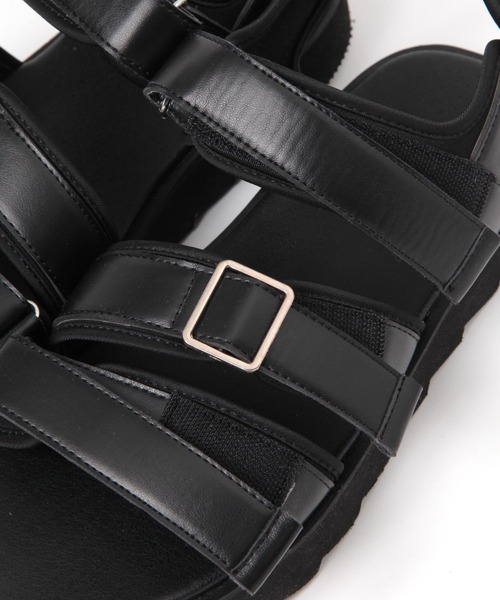 LAKOLE(ラコレ)の「シャークソールWベルトスライドサンダル / 291935(サンダル・メンズ・ブラック・MEDIUM/LARGE)」の3枚目の写真