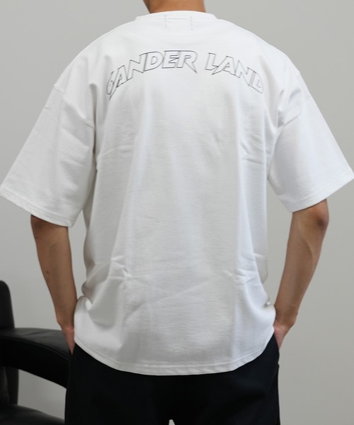 BASIS(ベイシス)の「SANDER LAND 9.1ozマグナムウェイト バックアーチロゴ ビッグシルエット 半袖Tシャツ(Tシャツ/カットソー・メンズ・ホワイト/ブラック・MEDIUM/LARGE/X-LARGE)」の7枚目の写真