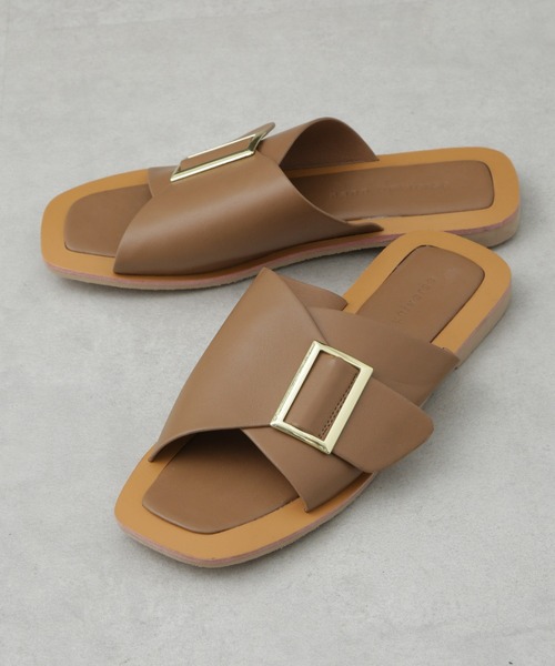 NANO universe(ナノユニバース)の「バックルフラットサンダル(サンダル・レディース・ベージュ/ブラック・38/36/37)」の3枚目の写真