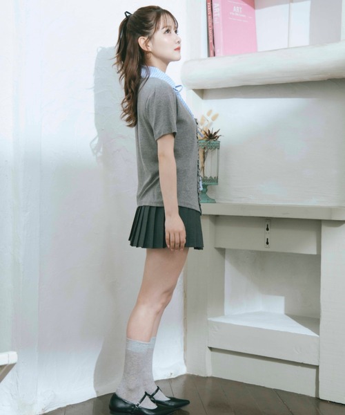 TITTY&CO.(ティティーアンドコー)の「半袖フリルストライプニットセット(ニット/セーター・レディース・ブラック/グレー・FREE)」の6枚目の写真