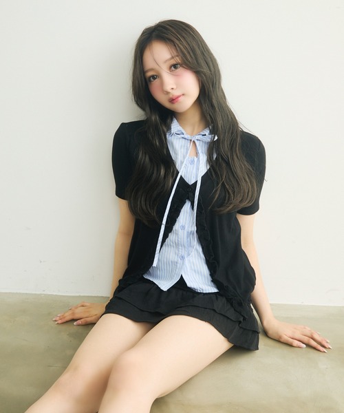 TITTY&CO.(ティティーアンドコー)の「半袖フリルストライプニットセット(ニット/セーター・レディース・ブラック/グレー・FREE)」の17枚目の写真