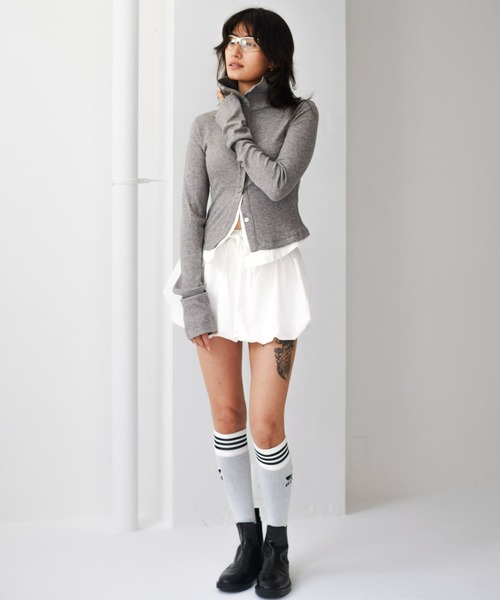 FIG&VIPER（フィグアンドバイパー）の「シャツレイヤードリブボタンTOP（シャツ/ブラウス・レディース・ブラック/グレー・FREE）」の12枚目の写真