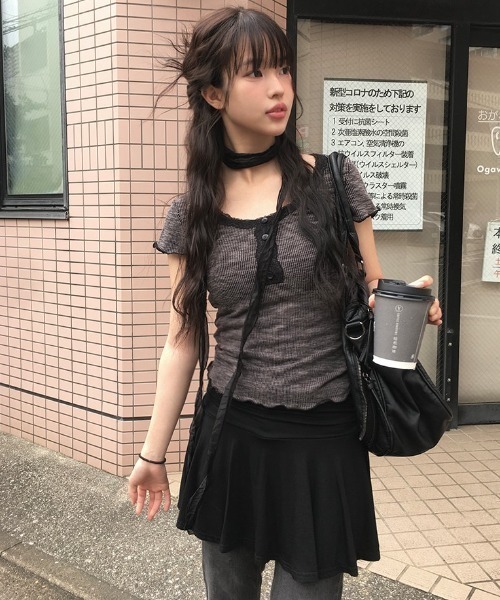 anyonemore（エニワンモア）の「ロングタイスカーフ付きレースボタン半袖Tシャツセット（Tシャツ/カットソー・レディース・チャコール/カーキ/ホワイト・FREE）」の6枚目の写真