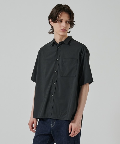 WHITE MOUNTAINEERING(ホワイトマウンテニアリング)の「【White Mountaineering/ホワイトマウンテニアリング】別注 DRAW CORD S/S POCKET SHIRTS(シャツ/ブラウス・メンズ・ネイビー/グレー/ブラック・1/2)」の10枚目の写真