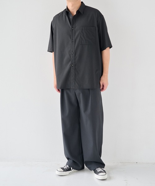 WHITE MOUNTAINEERING(ホワイトマウンテニアリング)の「【White Mountaineering/ホワイトマウンテニアリング】別注 DRAW CORD S/S POCKET SHIRTS(シャツ/ブラウス・メンズ・ネイビー/グレー/ブラック・1/2)」の15枚目の写真