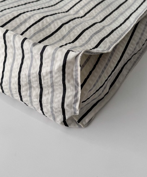 CANAL JEAN（キャナルジーン）の「Lakey Park　ストライプBIGトートバッグ（トートバッグ・レディース・サックスブルー/ブラック・ONE SIZE）」の11枚目の写真