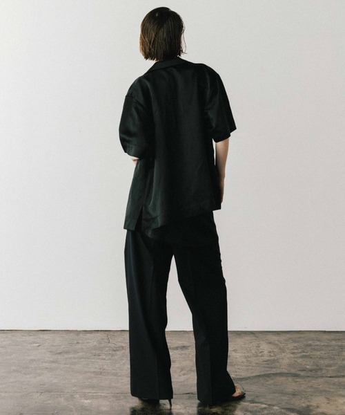 CREDONA（クレドナ）の「ACETATE LINEN SATIN SHIRTS/アセテートリーンサテンシャツ（シャツ/ブラウス・レディース・ブラック/ホワイト・FREE）」の18枚目の写真