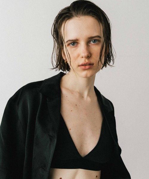 CREDONA（クレドナ）の「ACETATE LINEN SATIN SHIRTS/アセテートリーンサテンシャツ（シャツ/ブラウス・レディース・ブラック/ホワイト・FREE）」の21枚目の写真