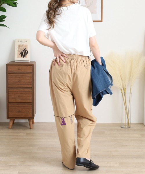 Emago(イマゴ)の「EMAGO 洗濯物刺繍パンツ(その他パンツ・レディース・ネイビー/ベージュ/チャコールグレー・FREE)」の15枚目の写真
