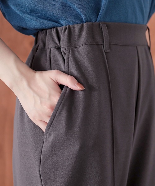 n'OrLABEL(ノアールレーベル)の「【機能素材】『ピンタックテーパードパンツ』(その他パンツ・レディース・ブラック/チャコール・2/1)」の22枚目の写真