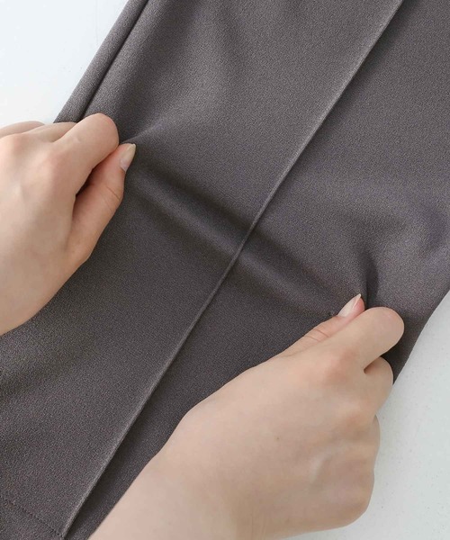n'OrLABEL(ノアールレーベル)の「【機能素材】『ピンタックテーパードパンツ』(その他パンツ・レディース・ブラック/チャコール・2/1)」の14枚目の写真