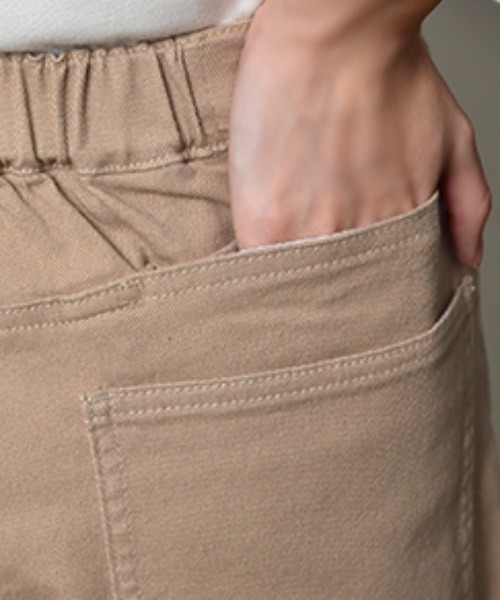 HUG.U（ハグユー）の「ストレッチコットンストレートパンツ（カーゴパンツ・レディース・ベージュ/ネイビー/ホワイト/ブラック/カーキ・S/M/L/LL）」の13枚目の写真