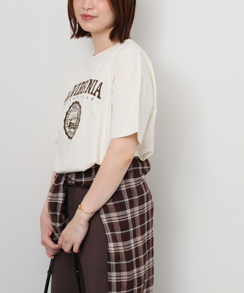 JOURNAL STANDARD relume(ジャーナルスタンダード レリューム)の「ヴィンテージフロッキーロゴTEE(Tシャツ/カットソー・レディース・アイボリー/ブラック系その他/ブラウン・FREE)」の17枚目の写真