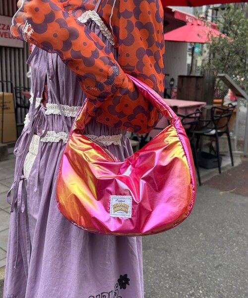 HELLO.SANFRANCISCO（ハローサンフランシスコ）の「【HELLO.SANFRANCISCO/ハローサンフランシスコ】メタリックワンハンドルミニBAG（トートバッグ・レディース・ピンク/シルバー/イエロー・FREE）」の13枚目の写真