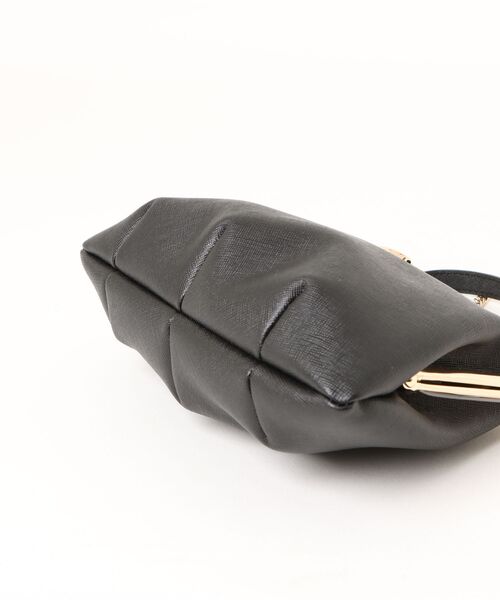 Vivienne Westwood（ヴィヴィアンウエストウッド）の「GRANNY FRAME PURSE（ショルダーバッグ・レディース・ブラック・FREE）」の3枚目の写真