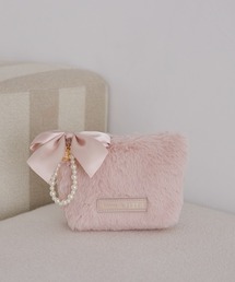 Maison de FLEUR（メゾンドフルール）の「パールリボンファーポーチ（ポーチ・レディース）」