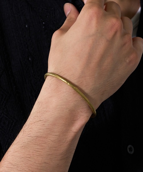 Hawk Company（ホークカンパニー）の「【Hawk Company】マットラインメタルバングル ギフト /プレゼント　3902（バングル/リストバンド・メンズ・シルバー/ゴールド・FREE）」の8枚目の写真