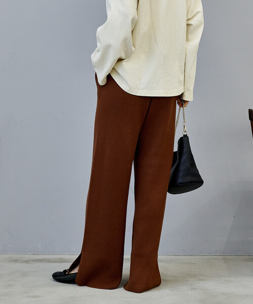 FREAK'S STORE(フリークスストア)の「<マシーンウォッシャブル>シルク入り リブニットパンツ/セットアップ対応(その他パンツ・レディース・ネイビー/オフホワイト/キャメル/チャコール・フリ-)」の4枚目の写真