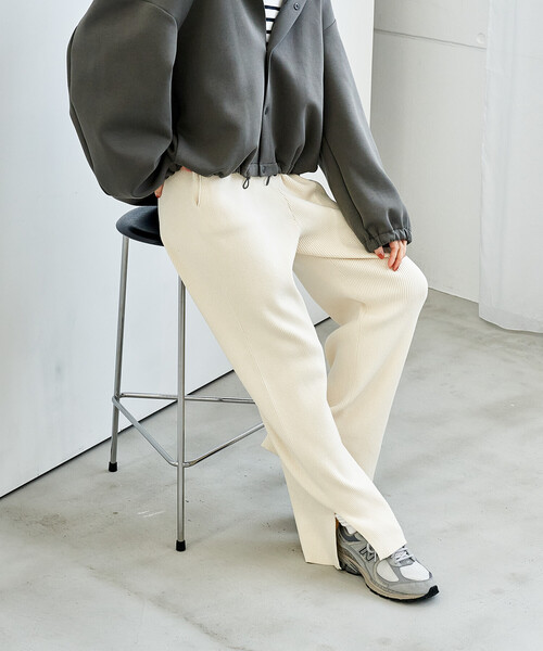 【美品】ハグオーワー⭐︎メランジニットパンツリブニットパンツbeige セール】限定展開 リブ フレア ニットパンツ（その他パンツ）｜FREAK'S