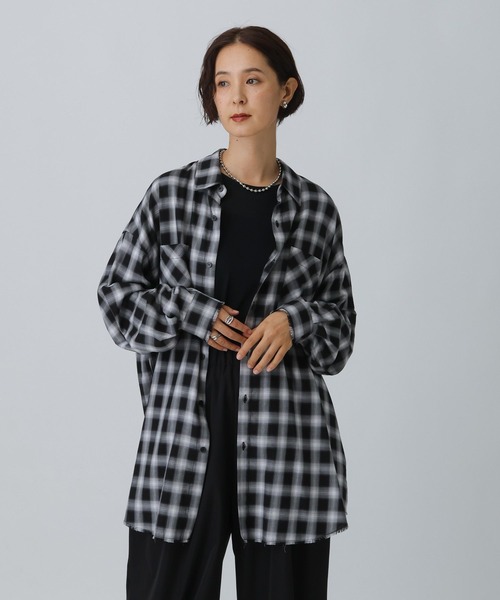 LEPSIM（レプシィム）の「フリンジチェックシャツチュニック　595293（シャツ/ブラウス・レディース・ブラック/ネイビー/ブラウン・FREE）」の5枚目の写真