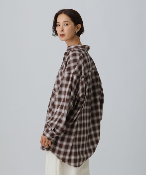 LEPSIM（レプシィム）の「フリンジチェックシャツチュニック　595293（シャツ/ブラウス・レディース・ブラック/ネイビー/ブラウン・FREE）」の12枚目の写真