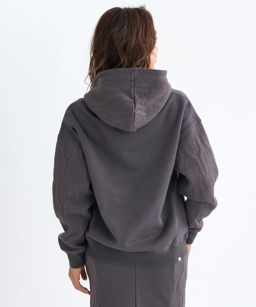 BILLABONG（ビラボン）の「BILLABONG レディース QUILT MIX LOOSE FIT セットアップ パーカー【LOOSE FIT】 【2025年秋冬モデル/ビラボンセットアップ対応スリーブ切り替えデザインプルオーバーパーカー・フーディー（パーカー・レディース・ブラウン系その他/オフホワイト/ホワイト・LARGE/MEDIUM）」の5枚目の写真