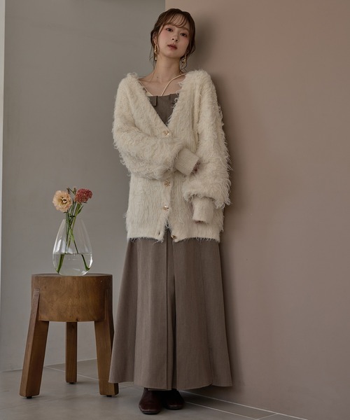 mideal（マイディール）の「nuance button shaggy cardigan / ニュアンスボタンシャギーカーディガン（カーディガン/ボレロ・レディース・アイボリー/ダークグレー/ピンク・FREE）」の11枚目の写真