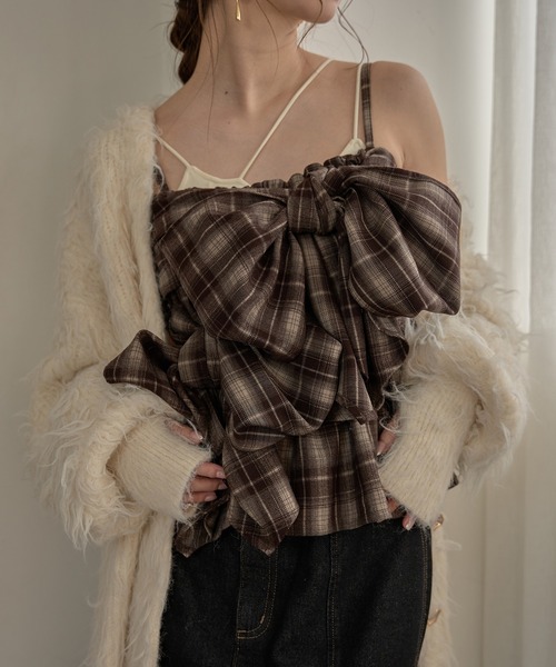 mideal（マイディール）の「nuance button shaggy cardigan / ニュアンスボタンシャギーカーディガン（カーディガン/ボレロ・レディース・アイボリー/ダークグレー/ピンク・FREE）」の18枚目の写真