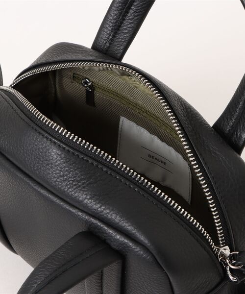 Beau're(ヴュレ)の「BEAURE Soft Leather ボストン(ボストンバッグ・レディース・ブラウン/アイボリー/ブラック/グレー系その他・FREE)」の13枚目の写真