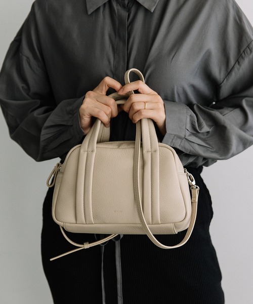 Beau're(ヴュレ)の「BEAURE Soft Leather ボストン(ボストンバッグ・レディース・ブラウン/アイボリー/ブラック/グレー系その他・FREE)」の22枚目の写真