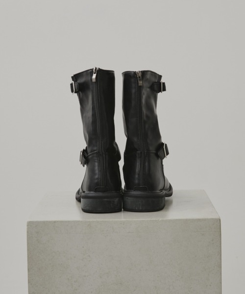 Aunt Marie's（アントマリーズ）の「ダブルベルトショートブーツ（ブーツ・レディース・ブラック・SMALL/MEDIUM/LARGE）」の3枚目の写真