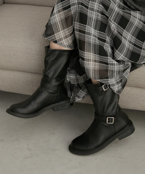 Aunt Marie's（アントマリーズ）の「ダブルベルトショートブーツ（ブーツ・レディース・ブラック・SMALL/MEDIUM/LARGE）」の4枚目の写真