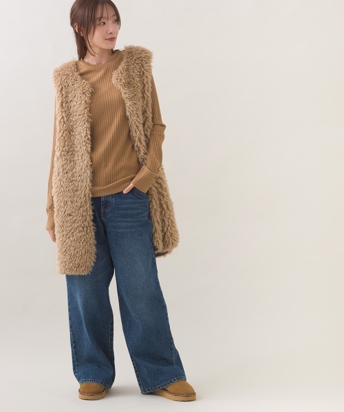 OMNES（オムネス）の「ノーカラープードルファーロングジレベスト（ベスト・レディース・ブラウン/ダークグレー/ベージュ・FREE）」の11枚目の写真