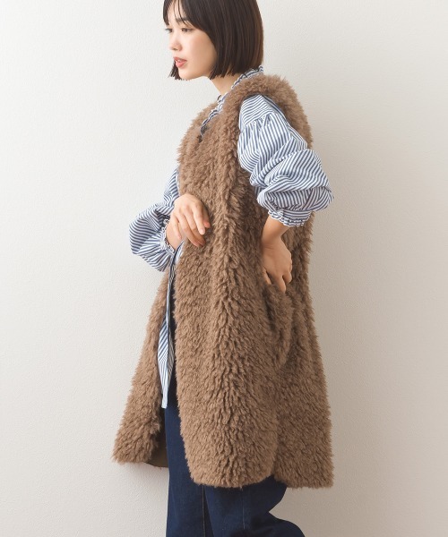 OMNES（オムネス）の「ノーカラープードルファーロングジレベスト（ベスト・レディース・ブラウン/ダークグレー/ベージュ・FREE）」の16枚目の写真