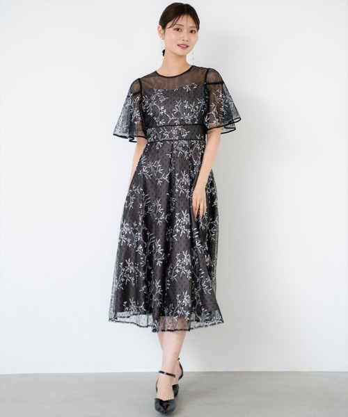 AND COUTURE(アンドクチュール)の「小花柄刺繍ドットチュールドレス(ドレス・レディース・ブラック/ベージュ・FREE)」の11枚目の写真