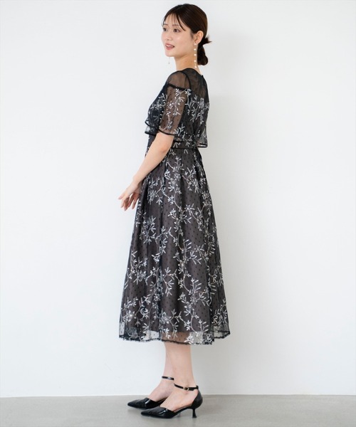AND COUTURE(アンドクチュール)の「小花柄刺繍ドットチュールドレス(ドレス・レディース・ブラック/ベージュ・FREE)」の12枚目の写真
