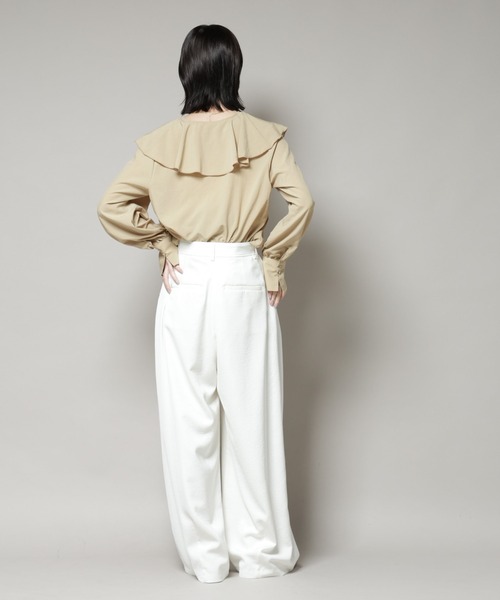 NANO universe(ナノユニバース)の「ビンテージポプリンラッフルカラーブラウス(シャツ/ブラウス・レディース・ブラック/ホワイト/ベージュ・FREE)」の9枚目の写真