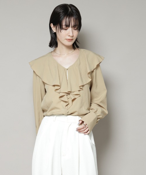 NANO universe(ナノユニバース)の「ビンテージポプリンラッフルカラーブラウス(シャツ/ブラウス・レディース・ブラック/ホワイト/ベージュ・FREE)」の6枚目の写真